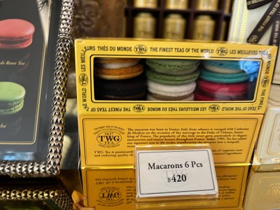 MACARONS