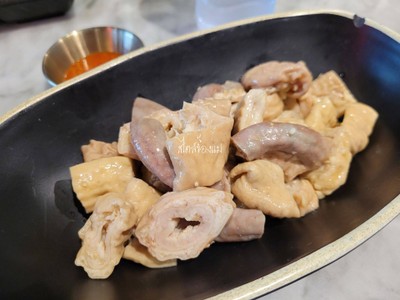 อาหาร หรือ เครื่องดื่ม