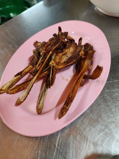 อาหาร หรือ เครื่องดื่ม