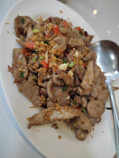 เป็ดผัดพริกเกลือ