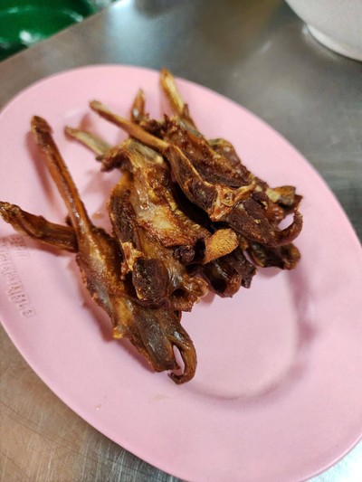 อาหาร หรือ เครื่องดื่ม