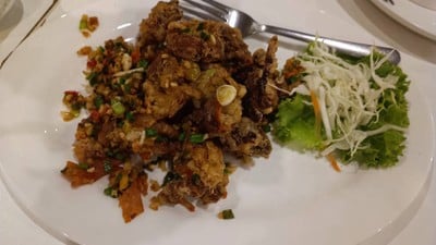 ปูนิ่มผัดพริกไทยดำ