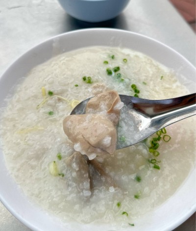 โจ๊กหมู เครื่องใน ไข่ลวก