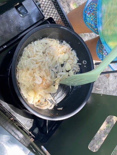 วิธีทำ หมี่ฮกเกี๊ยน (สูตรไม่ใส่ไข่) วิธีทำ หมี่ฮกเกี๊ยน (สูตรไม่ใส่ไข่)