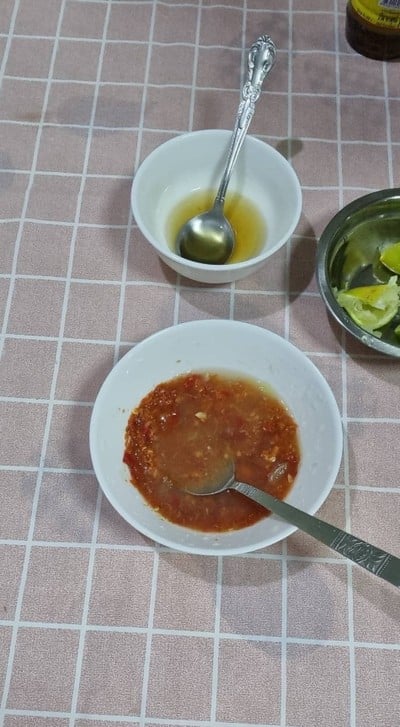 วิธีทำ ยำวุ้นเส้นอัญชัญ