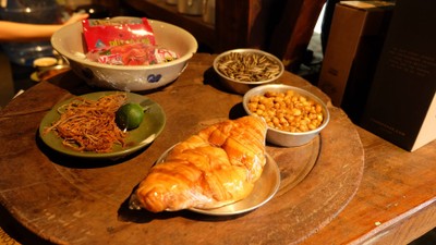 อาหาร หรือ เครื่องดื่ม