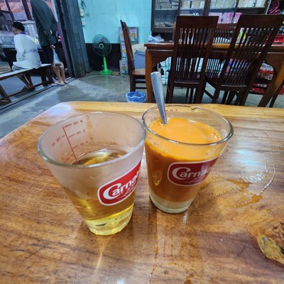 ชาไทยร้อน
