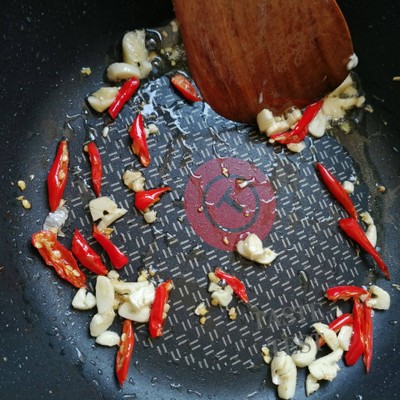 วิธีทำ ผัดกระเพราหมูยอ+หมูสับ