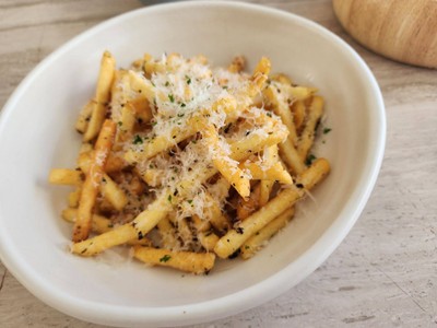 อาหาร หรือ เครื่องดื่ม