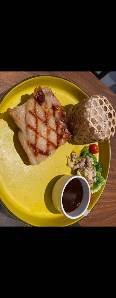 สเต๊กไก่ลาบ