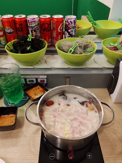 อาหาร หรือ เครื่องดื่ม