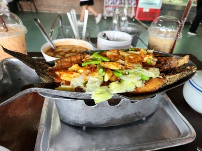 แกงส้มปลาช่อนทอด