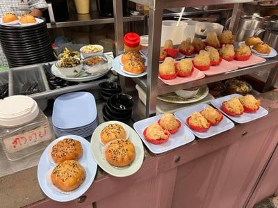 อาหาร หรือ เครื่องดื่ม