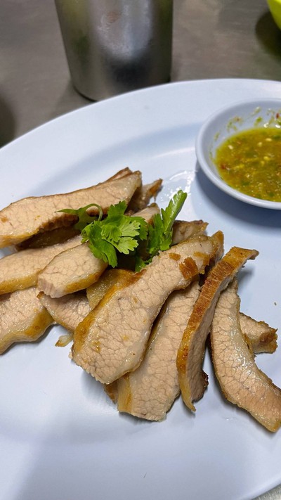 คอหมูทอด