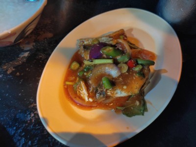 ยำปลากระป๋อง