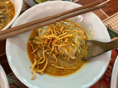 ข้าวซอยไก่