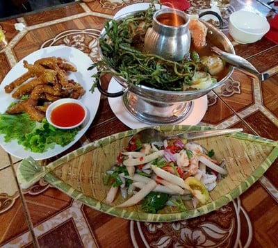 เมนูของร้าน ครัวชายคลอง