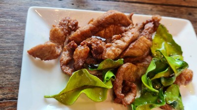 หมูแดดเดียว
