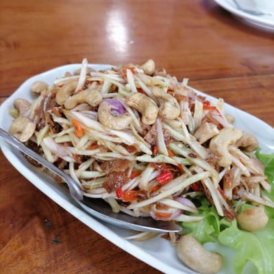 Spicy Mango Squid Salad