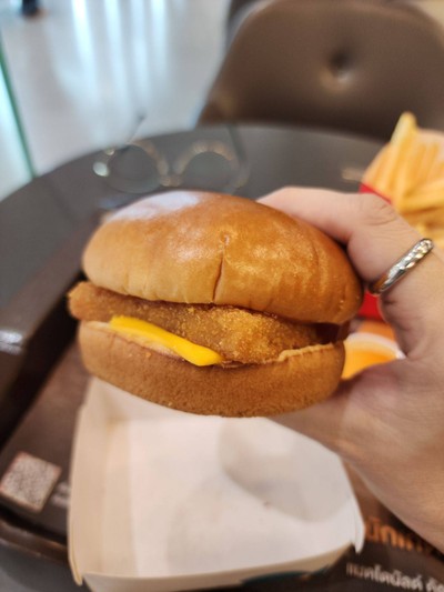MC Fish Burger