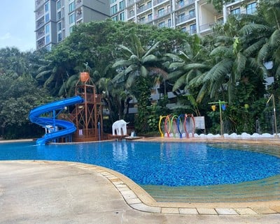 สระว่ายน้ำ/ชายหาด