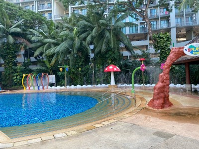 สระว่ายน้ำ/ชายหาด