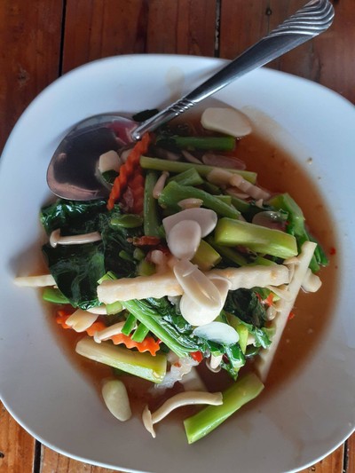 ผัดคะน้าน้ำมันหอย