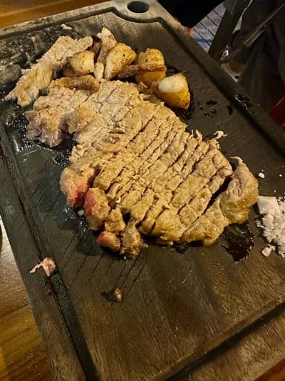 เนื้อย่างมีเดียมแร