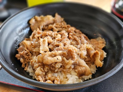 ข้าวหน้าเนื้อคิงกิว