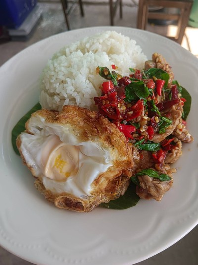 จานนี้เด็ด ใครๆก็ชอบสั่ง