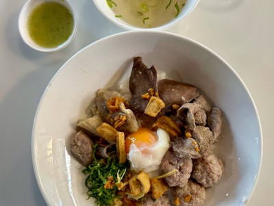 ข้าวต้มแห้ง