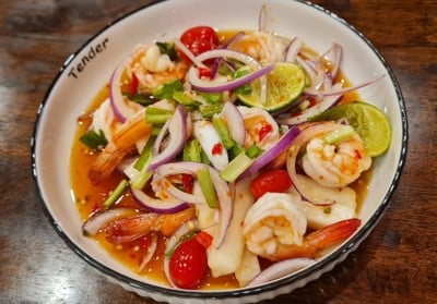 ยำกุ้งสุก