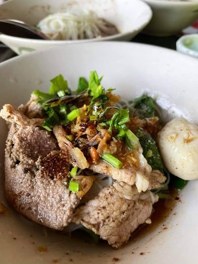 ก๋วยเตี๋ยวเรืออยุธยา (ลุงเสริม) เมืองทอง 1