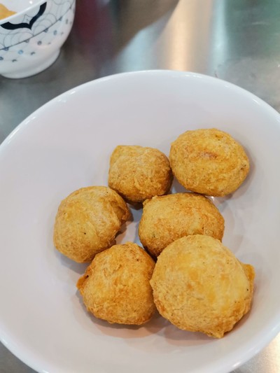 ลูกชิ้นกรอบกุ้ง