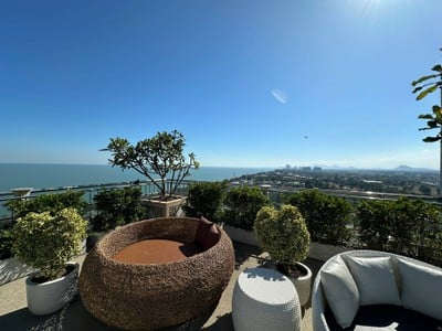 สระว่ายน้ำ/ชายหาด