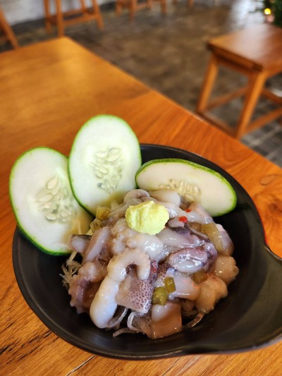 อาหาร หรือ เครื่องดื่ม