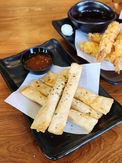 อาหาร หรือ เครื่องดื่ม