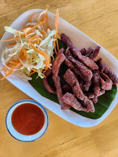 อาหาร หรือ เครื่องดื่ม