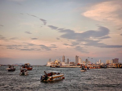 "Love in Museum Pattaya"