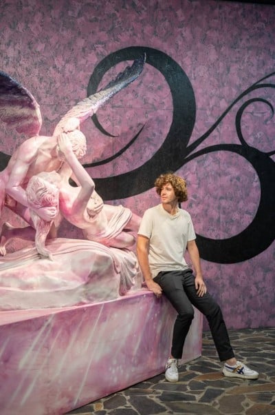 "Love in Museum Pattaya"