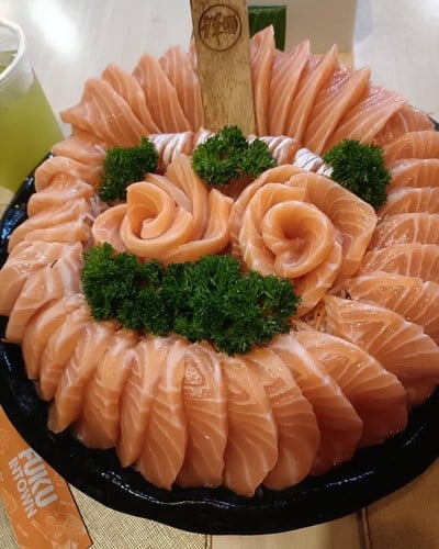 ซาซิมิแซลมอน