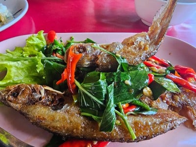 สำเริง อาหารป่า สนามกอล์ฟปัญญา