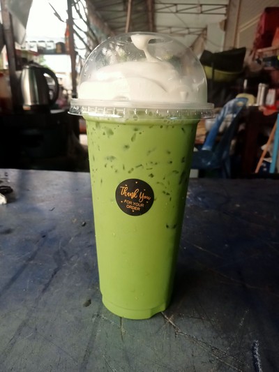 อาหาร หรือ เครื่องดื่ม