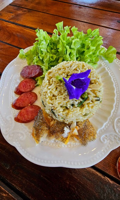ข้าวผัดเขียวหวานไก่