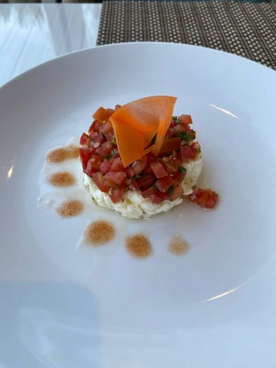 Egg white scramble with tomatoes salsa