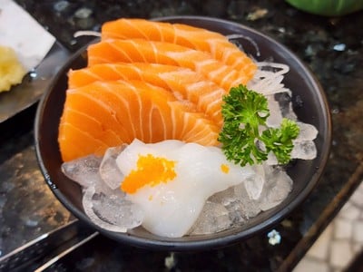 อาหาร หรือ เครื่องดื่ม