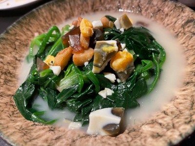 ผักโขมกับไข่ 3 ชนิด