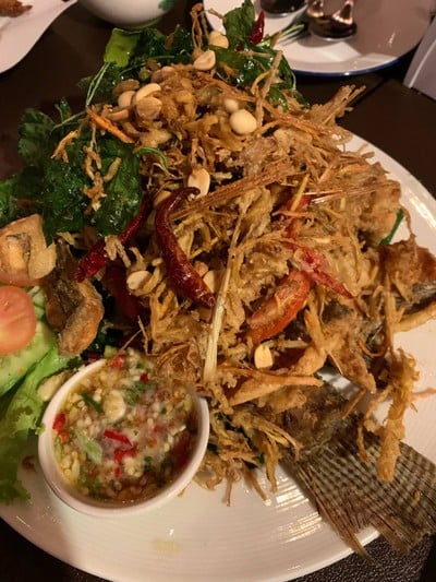 ปลานิลทอดทรงเครื่อง