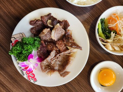 อาหาร หรือ เครื่องดื่ม