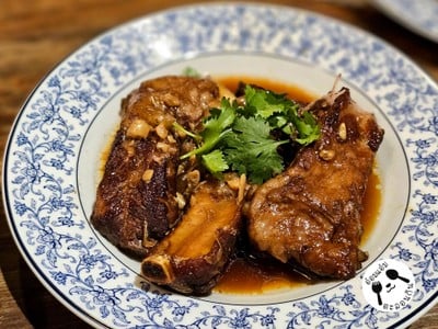 ซี่โครงหมูต้มพะโล้